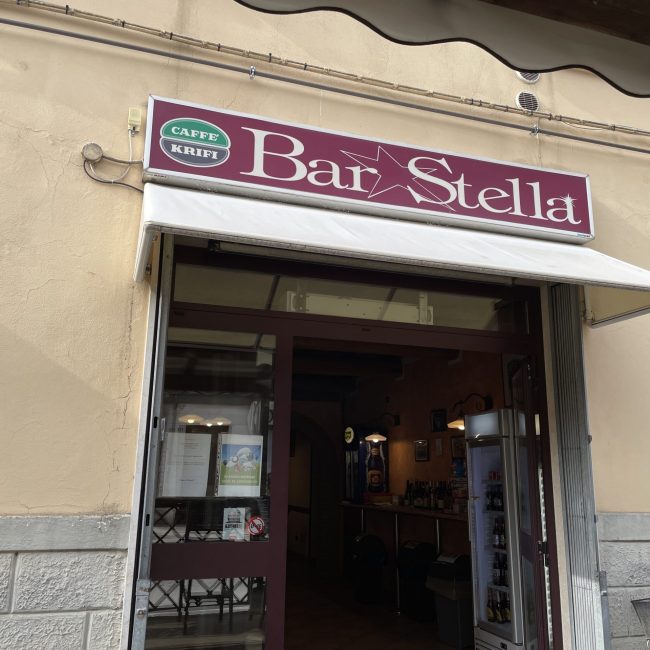 Bar Stella 12